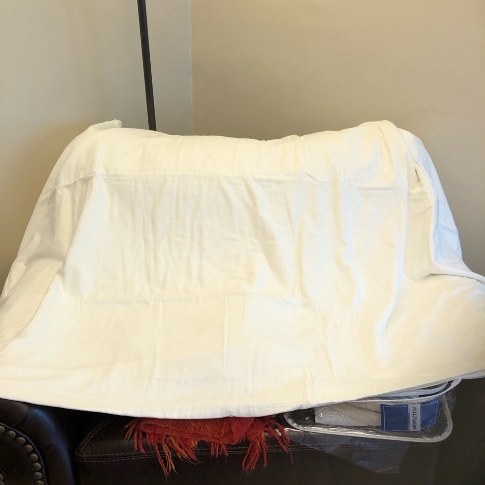 Full size duvet  very warm ; never used